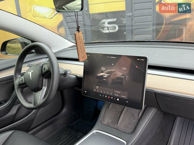 Черный Тесла Модель 3, объемом двигателя 0 л и пробегом 116 тыс. км за 20999 $, фото 29 на Automoto.ua