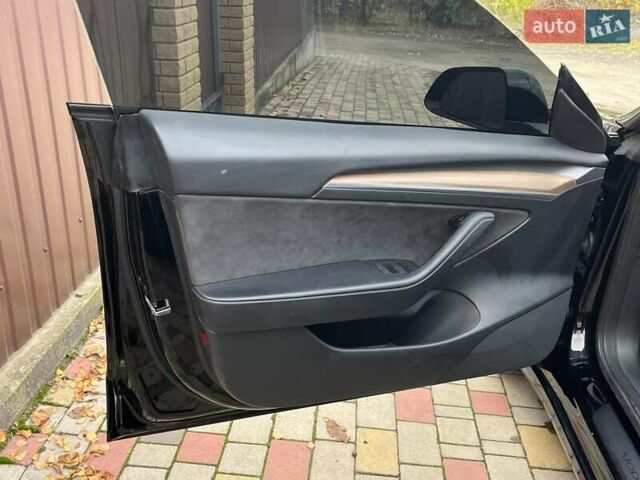 Чорний Тесла Модель 3, об'ємом двигуна 0 л та пробігом 94 тис. км за 20500 $, фото 9 на Automoto.ua