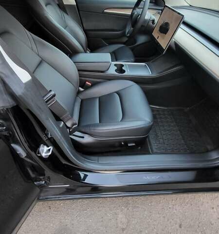 Черный Тесла Модель 3, объемом двигателя 0 л и пробегом 56 тыс. км за 21500 $, фото 8 на Automoto.ua