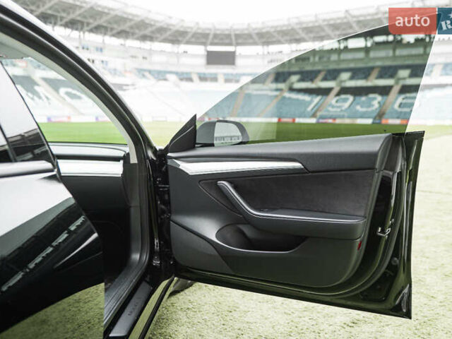 Черный Тесла Модель 3, объемом двигателя 0 л и пробегом 16 тыс. км за 27500 $, фото 19 на Automoto.ua