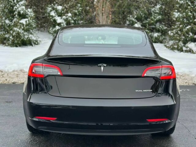 Черный Тесла Модель 3, объемом двигателя 0 л и пробегом 12 тыс. км за 10500 $, фото 5 на Automoto.ua