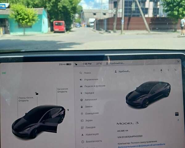 Черный Тесла Модель 3, объемом двигателя 0 л и пробегом 50 тыс. км за 20490 $, фото 2 на Automoto.ua