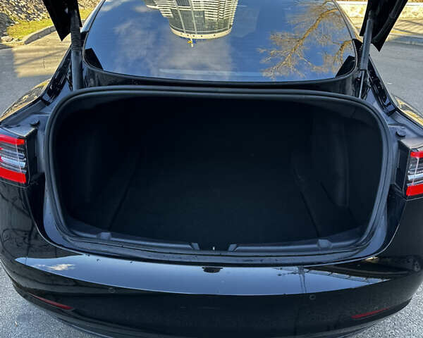 Чорний Тесла Модель 3, об'ємом двигуна 0 л та пробігом 96 тис. км за 22000 $, фото 15 на Automoto.ua