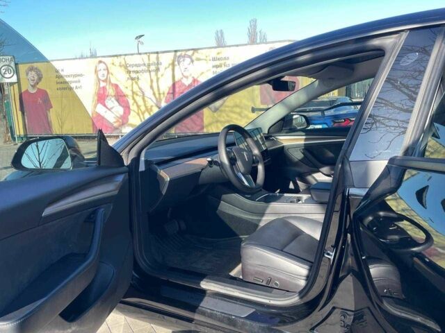 Чорний Тесла Модель 3, об'ємом двигуна 0 л та пробігом 55 тис. км за 23500 $, фото 8 на Automoto.ua