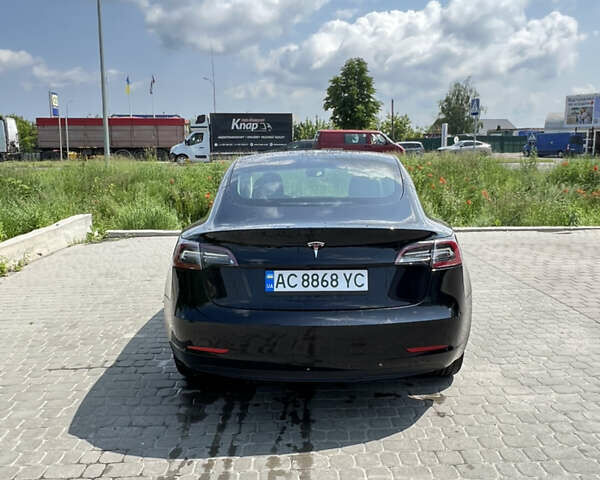 Чорний Тесла Модель 3, об'ємом двигуна 0 л та пробігом 49 тис. км за 23700 $, фото 2 на Automoto.ua