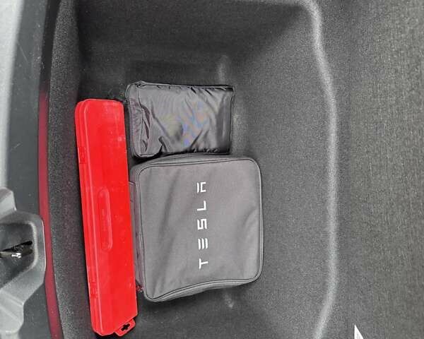 Черный Тесла Модель 3, объемом двигателя 0 л и пробегом 73 тыс. км за 23999 $, фото 41 на Automoto.ua