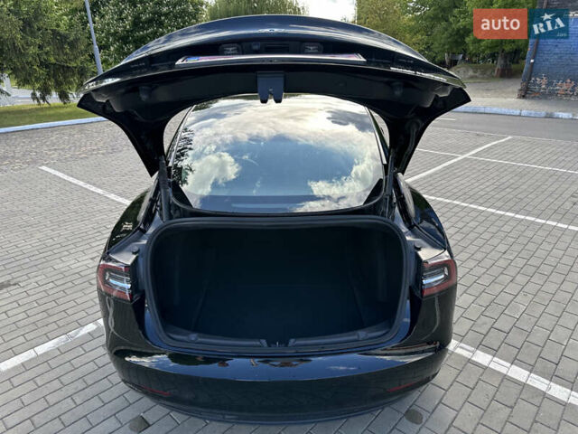 Черный Тесла Модель 3, объемом двигателя 0 л и пробегом 125 тыс. км за 22500 $, фото 6 на Automoto.ua