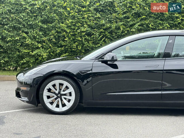 Тесла Модель 3 2022 в Киеве на Automoto.ua Черный Тесла Модель 3, объемом двигателя 0 л и пробегом 135 тыс. км за 19299 $, фото 12 на Automoto.ua