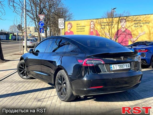 Чорний Тесла Модель 3, об'ємом двигуна 0.44 л та пробігом 55 тис. км за 23500 $, фото 5 на Automoto.ua