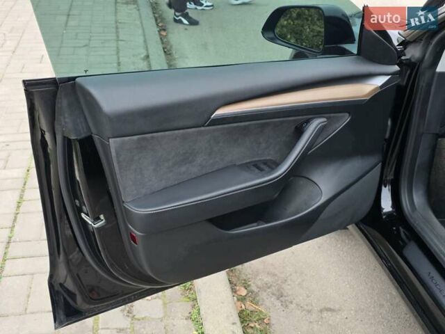 Чорний Тесла Модель 3, об'ємом двигуна 0 л та пробігом 38 тис. км за 24000 $, фото 15 на Automoto.ua