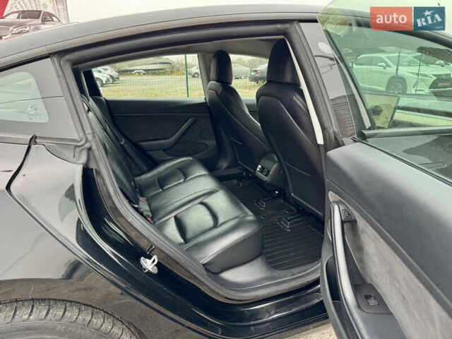 Чорний Тесла Модель 3, об'ємом двигуна 0 л та пробігом 160 тис. км за 17999 $, фото 33 на Automoto.ua