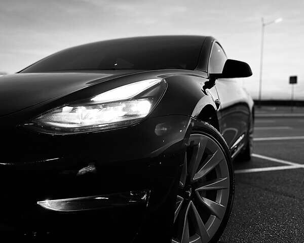 Черный Тесла Модель 3, объемом двигателя 0 л и пробегом 54 тыс. км за 21500 $, фото 13 на Automoto.ua