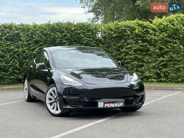 Тесла Модель 3 2022 в Киеве на Automoto.ua Черный Тесла Модель 3, объемом двигателя 0 л и пробегом 135 тыс. км за 19299 $, фото 3 на Automoto.ua