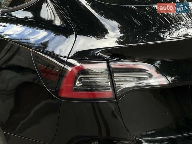 Тесла Модель 3 2022 у Львові на Automoto.ua Чорний Тесла Модель 3, об'ємом двигуна 0 л та пробігом 75 тис. км за 27500 $, фото 9 на Automoto.ua