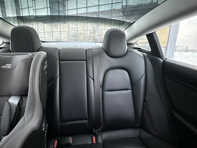 Черный Тесла Модель 3, объемом двигателя 0 л и пробегом 160 тыс. км за 19700 $, фото 23 на Automoto.ua