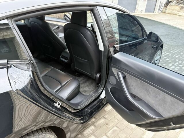 Черный Тесла Модель 3, объемом двигателя 0 л и пробегом 40 тыс. км за 19900 $, фото 5 на Automoto.ua