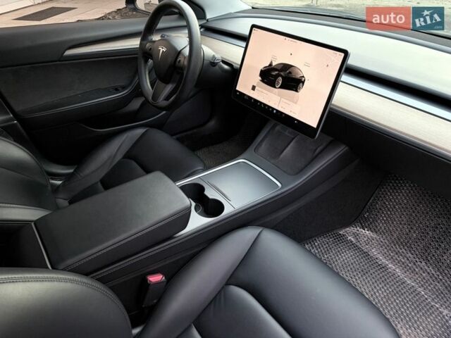 Чорний Тесла Модель 3, об'ємом двигуна 0 л та пробігом 89 тис. км за 18499 $, фото 9 на Automoto.ua
