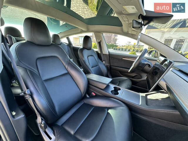 Черный Тесла Модель 3, объемом двигателя 0 л и пробегом 55 тыс. км за 25000 $, фото 15 на Automoto.ua