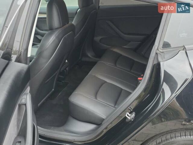 Чорний Тесла Модель 3, об'ємом двигуна 0 л та пробігом 38 тис. км за 24000 $, фото 19 на Automoto.ua