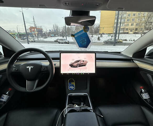 Черный Тесла Модель 3, объемом двигателя 0 л и пробегом 160 тыс. км за 19990 $, фото 16 на Automoto.ua