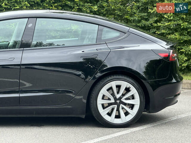 Тесла Модель 3 2022 в Киеве на Automoto.ua Черный Тесла Модель 3, объемом двигателя 0 л и пробегом 135 тыс. км за 19299 $, фото 11 на Automoto.ua