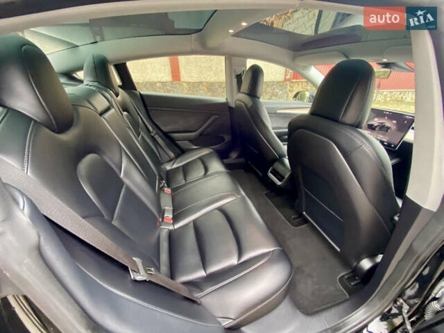 Чорний Тесла Модель 3, об'ємом двигуна 0 л та пробігом 146 тис. км за 20800 $, фото 39 на Automoto.ua