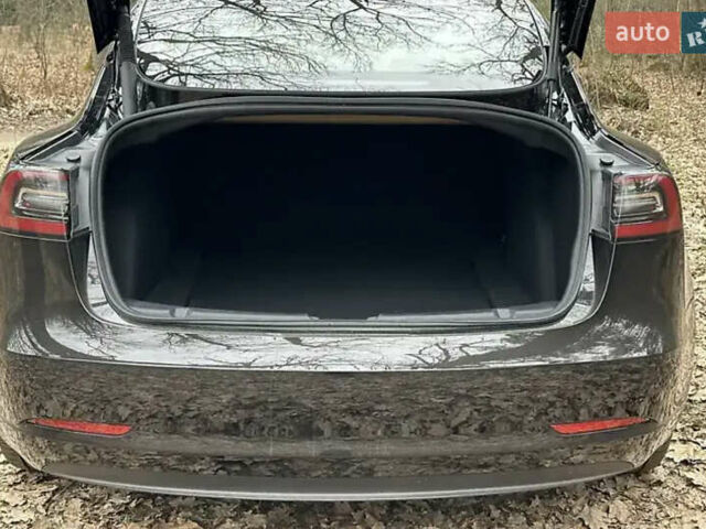 Черный Тесла Модель 3, объемом двигателя 0 л и пробегом 39 тыс. км за 21400 $, фото 6 на Automoto.ua