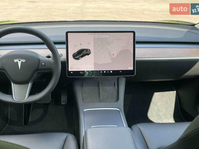 Чорний Тесла Модель 3, об'ємом двигуна 0 л та пробігом 117 тис. км за 16100 $, фото 8 на Automoto.ua