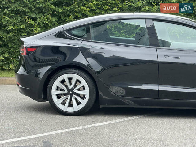 Тесла Модель 3 2022 в Киеве на Automoto.ua Черный Тесла Модель 3, объемом двигателя 0 л и пробегом 135 тыс. км за 19299 $, фото 24 на Automoto.ua