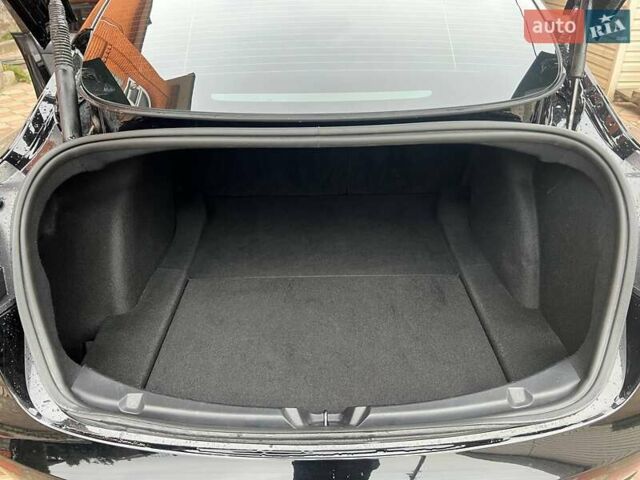 Черный Тесла Модель 3, объемом двигателя 0 л и пробегом 28 тыс. км за 25000 $, фото 13 на Automoto.ua