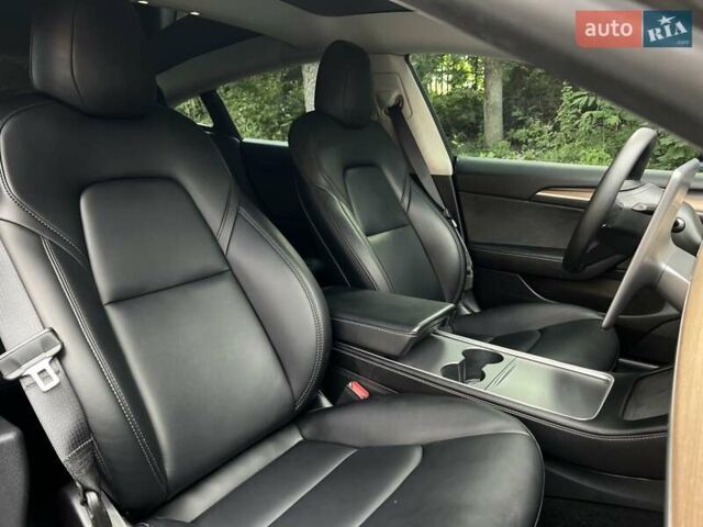 Тесла Модель 3 2022 у Львові на Automoto.ua Чорний Тесла Модель 3, об'ємом двигуна 0 л та пробігом 75 тис. км за 27500 $, фото 21 на Automoto.ua