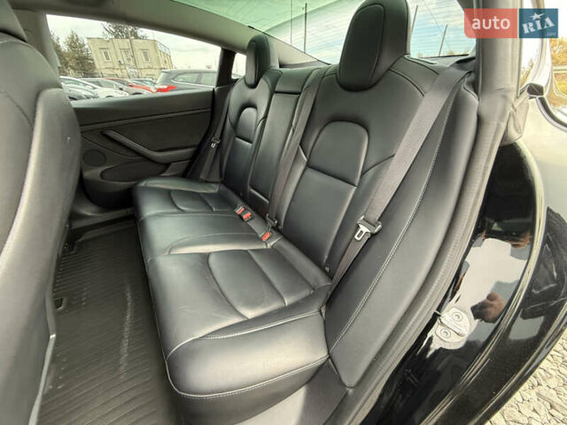 Черный Тесла Модель 3, объемом двигателя 0 л и пробегом 116 тыс. км за 20999 $, фото 41 на Automoto.ua