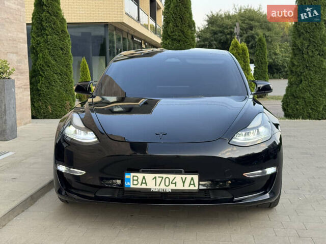 Чорний Тесла Модель 3, об'ємом двигуна 0 л та пробігом 25 тис. км за 22900 $, фото 17 на Automoto.ua
