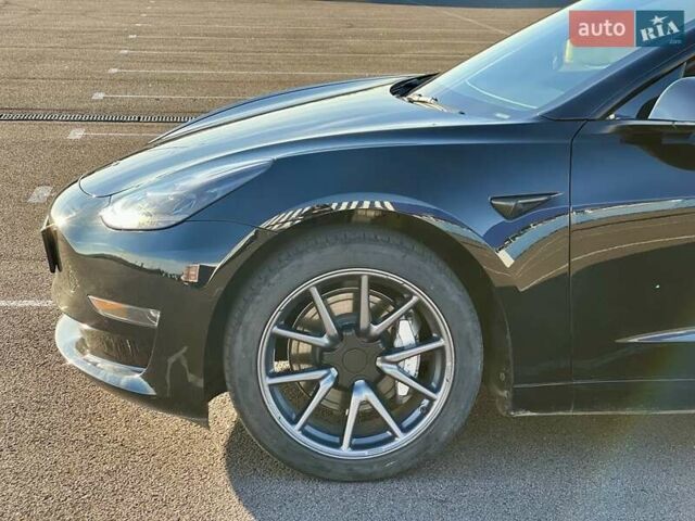 Черный Тесла Модель 3, объемом двигателя 0 л и пробегом 14 тыс. км за 19999 $, фото 5 на Automoto.ua