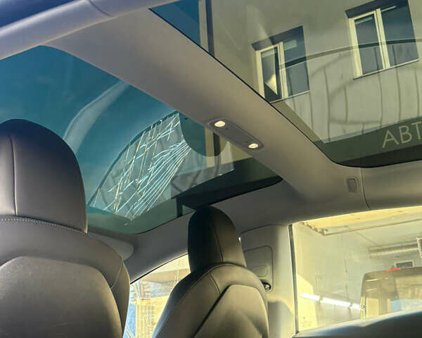 Тесла Модель 3 2022 у Рівному на Automoto.ua Чорний Тесла Модель 3, об'ємом двигуна 0 л та пробігом 78 тис. км за 19800 $, фото 26 на Automoto.ua