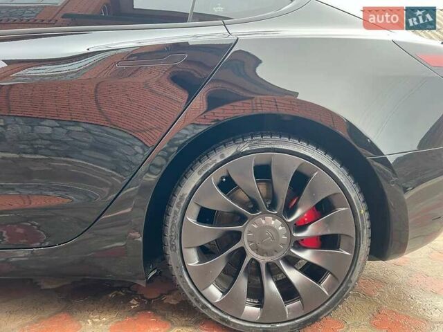 Черный Тесла Модель 3, объемом двигателя 0 л и пробегом 28 тыс. км за 25000 $, фото 4 на Automoto.ua