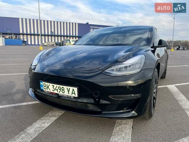 Черный Тесла Модель 3, объемом двигателя 0 л и пробегом 44 тыс. км за 25500 $, фото 2 на Automoto.ua