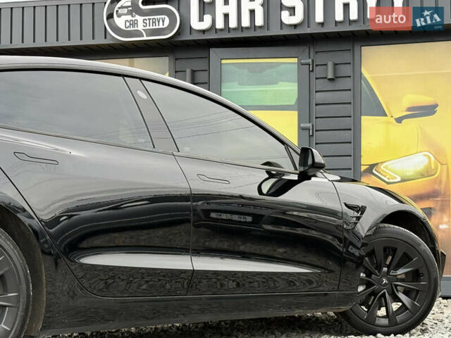 Черный Тесла Модель 3, объемом двигателя 0 л и пробегом 116 тыс. км за 20999 $, фото 25 на Automoto.ua