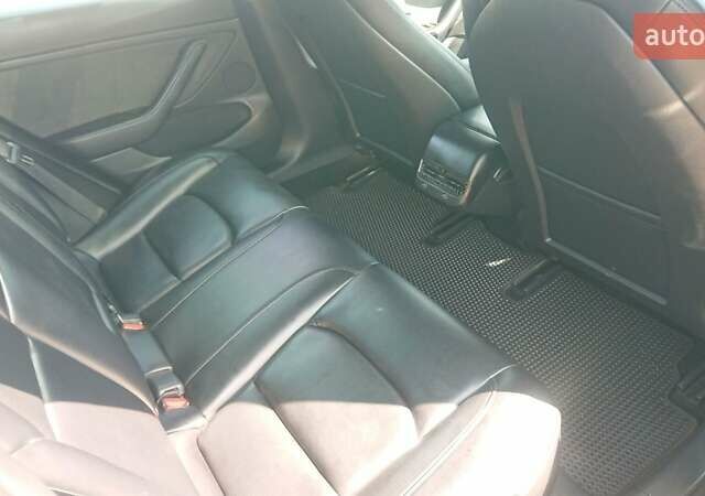 Черный Тесла Модель 3, объемом двигателя 0 л и пробегом 202 тыс. км за 17000 $, фото 2 на Automoto.ua