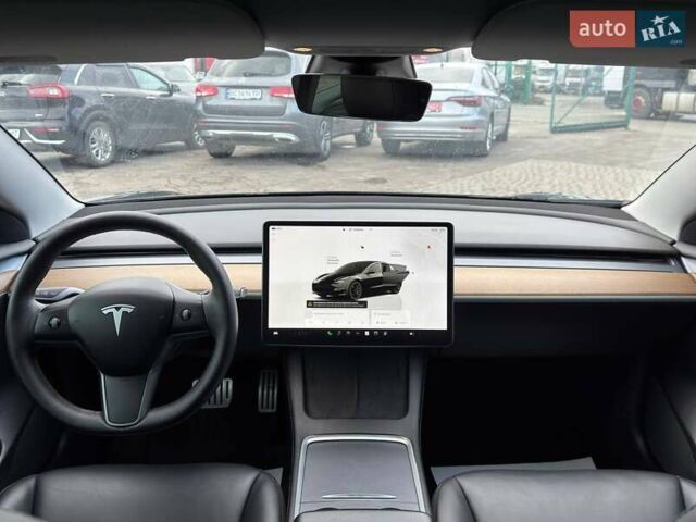 Чорний Тесла Модель 3, об'ємом двигуна 0 л та пробігом 75 тис. км за 27500 $, фото 12 на Automoto.ua