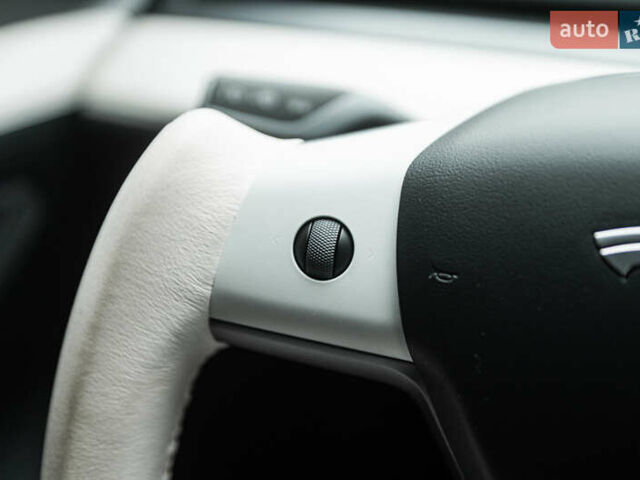 Черный Тесла Модель 3, объемом двигателя 0 л и пробегом 16 тыс. км за 27500 $, фото 36 на Automoto.ua