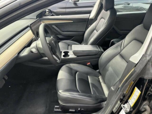 Черный Тесла Модель 3, объемом двигателя 0 л и пробегом 18 тыс. км за 9200 $, фото 9 на Automoto.ua