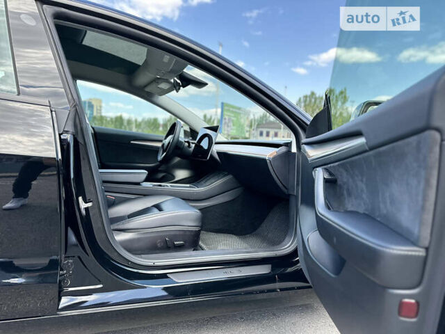 Черный Тесла Модель 3, объемом двигателя 0 л и пробегом 18 тыс. км за 26000 $, фото 18 на Automoto.ua
