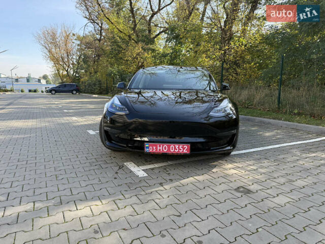 Тесла Модель 3 2022 в Луцке на Automoto.ua Черный Тесла Модель 3, объемом двигателя 0 л и пробегом 25 тыс. км за 23500 $, фото 2 на Automoto.ua