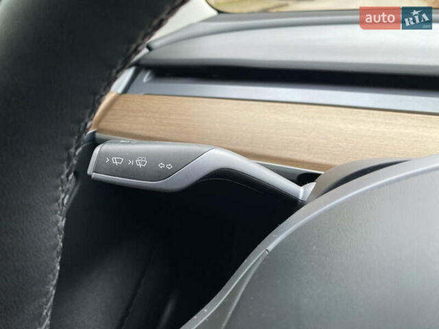 Чорний Тесла Модель 3, об'ємом двигуна 0 л та пробігом 146 тис. км за 20800 $, фото 26 на Automoto.ua