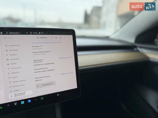 Черный Тесла Модель 3, объемом двигателя 0 л и пробегом 171 тыс. км за 16300 $, фото 23 на Automoto.ua