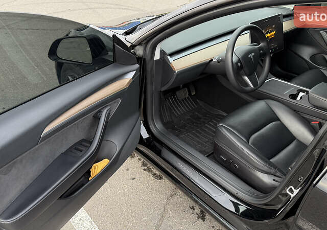 Черный Тесла Модель 3, объемом двигателя 0 л и пробегом 55 тыс. км за 19900 $, фото 7 на Automoto.ua