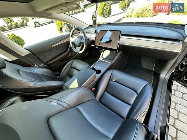 Черный Тесла Модель 3, объемом двигателя 0 л и пробегом 55 тыс. км за 25000 $, фото 13 на Automoto.ua