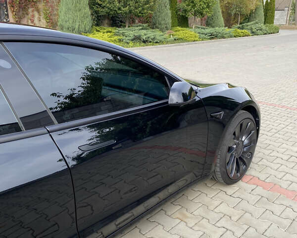 Чорний Тесла Модель 3, об'ємом двигуна 0 л та пробігом 31 тис. км за 25100 $, фото 8 на Automoto.ua