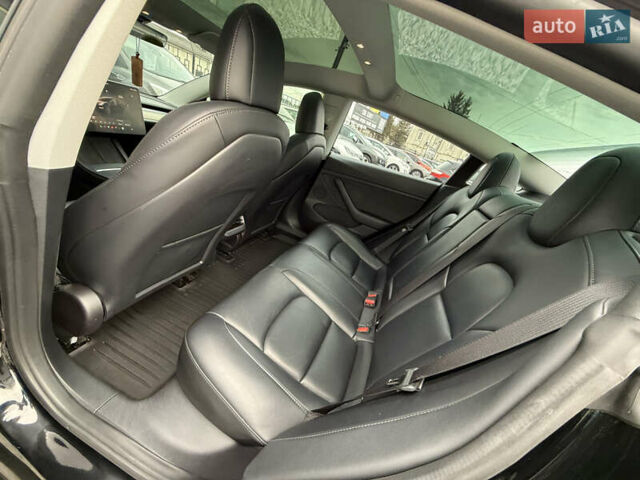 Черный Тесла Модель 3, объемом двигателя 0 л и пробегом 116 тыс. км за 20999 $, фото 40 на Automoto.ua